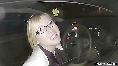 Blonde slut with a huge booty is getting a big dick