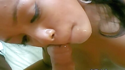 Busty ebony teen spreads her legs and shows off body