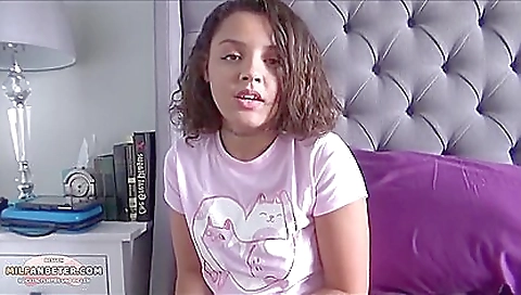 Amateur brunette with a big ass fucks with her big dick