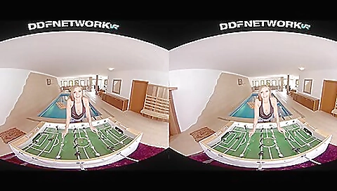 Hot girl in a black lingerie rides the cock in the vr