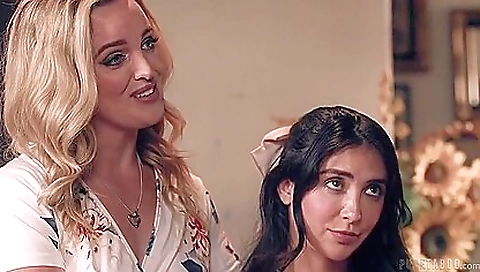 Exotic stripper is fucking with her stepbrother's huge cock