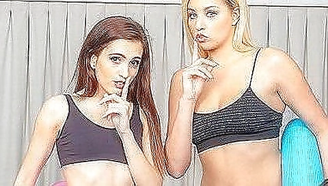 Mature teens in vr porn get to have a hardcore threesome