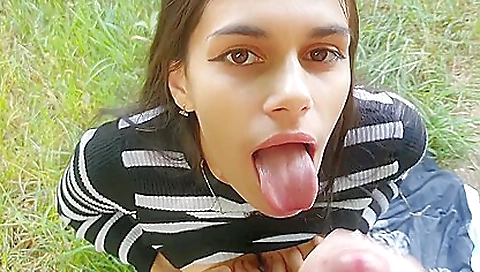 Busty amateur beauty enjoys deepthroat sex outdoors