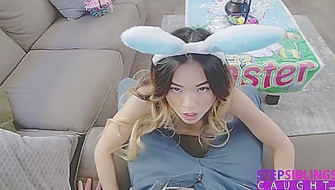 Deepthroat blowjob and oral pleasure for a sexy asian girl